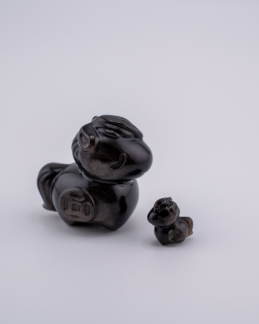马上有钱 Silver Sheen Obsidian Horse Ornament