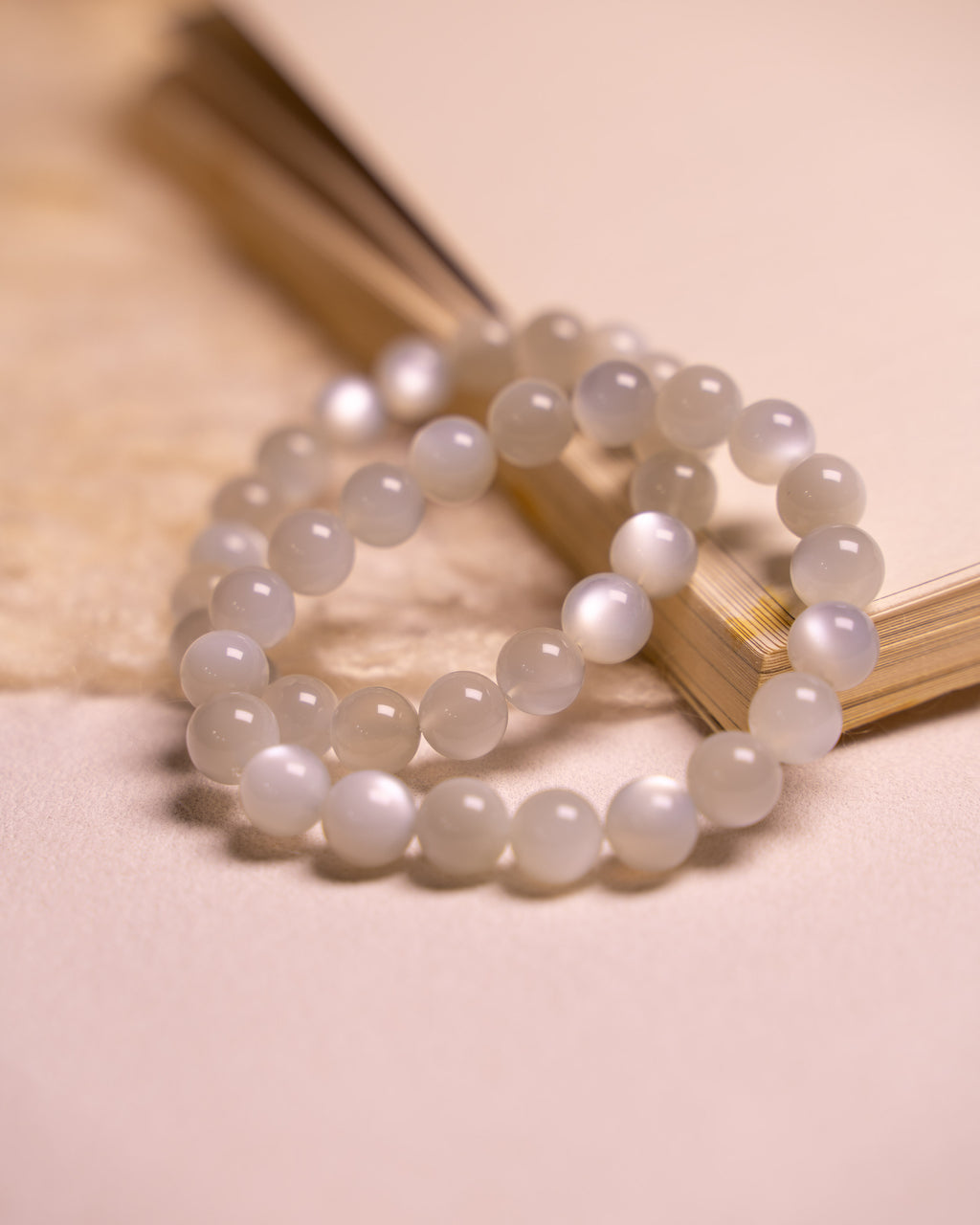 Ultra Quality Silver Moonstone