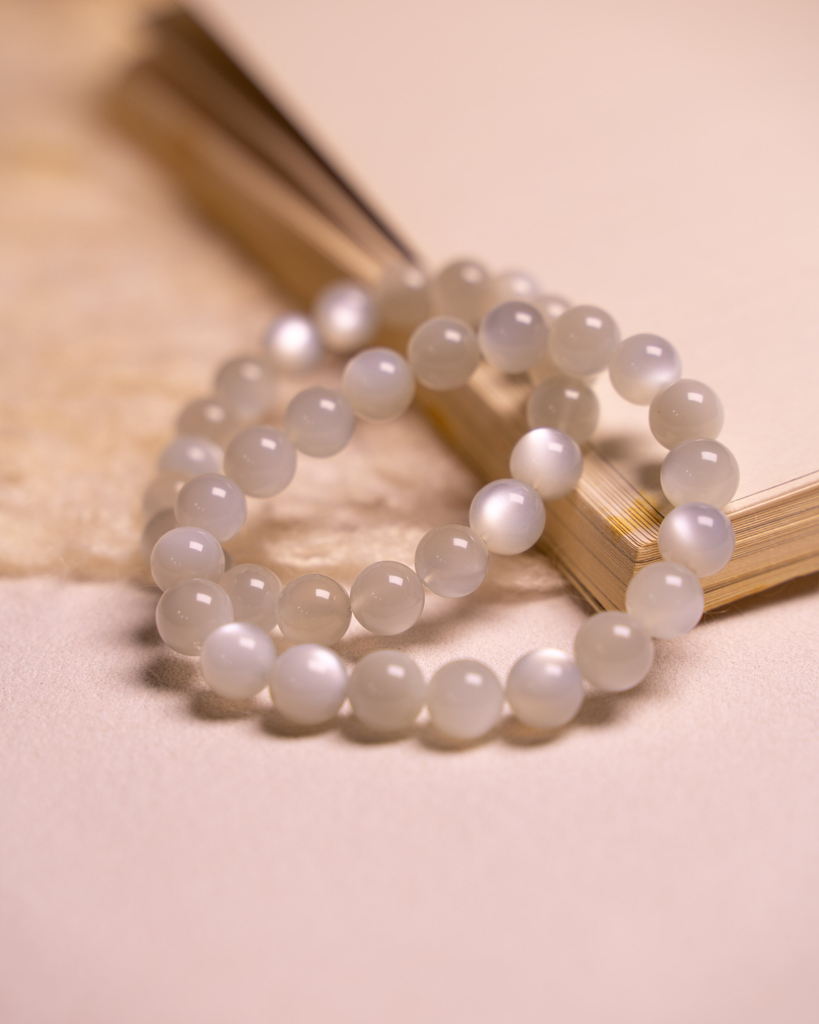 Ultra Quality Silver Moonstone
